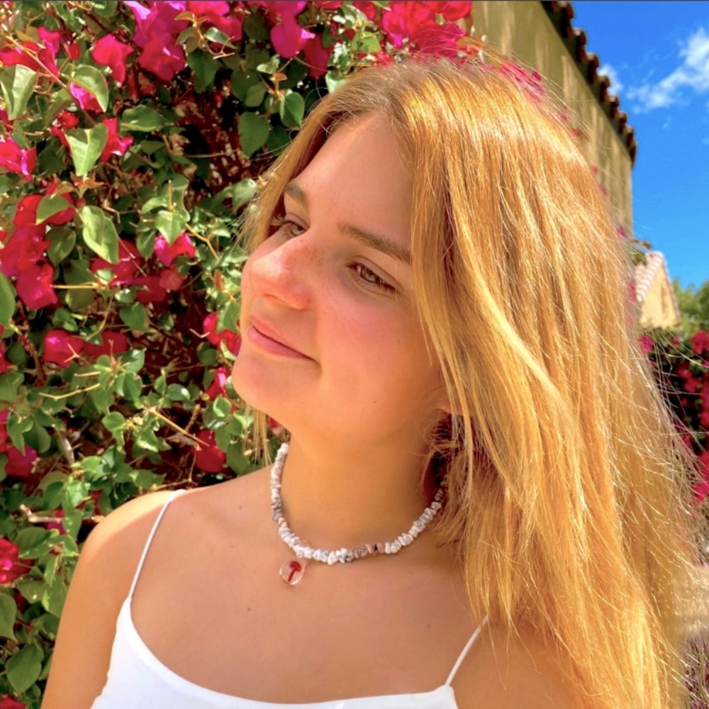 🌻Beautiful Handmade Blown Glass Necklace🌻